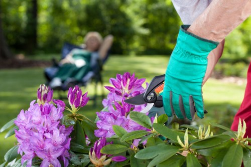 Bank transfer and card payment options for Gardeners Chessington